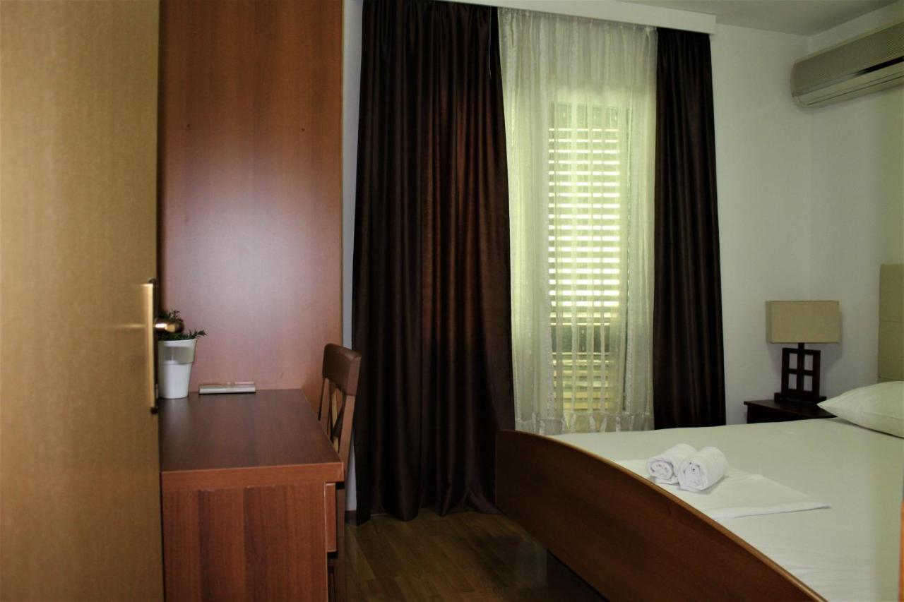 City Center Apartments Miro Makarska Esterno foto